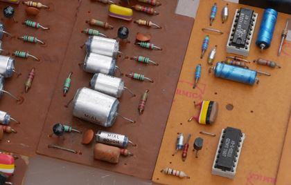 Elka-Huge lot of vintage boards  (X705?)